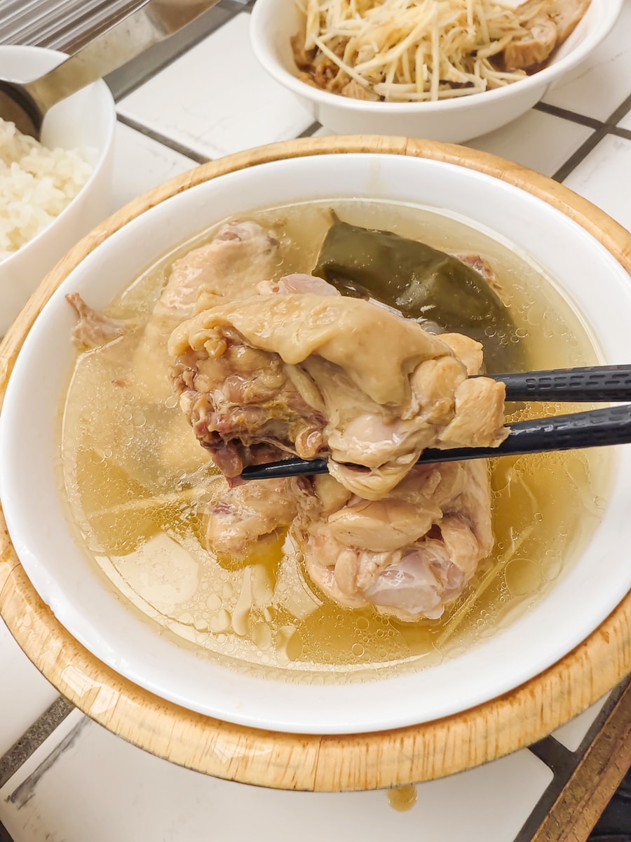 台北市宵夜。純發魯肉飯 | 台北也有超好喝雞湯不用跑新竹了,帶皮魯肉飯也很美味 - 第8張圖